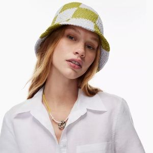 Moppet crochet bucket hat